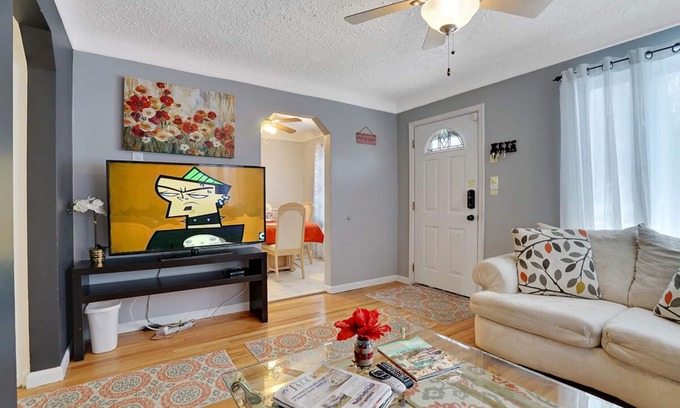 Ferndale House | Super Cute & Cool Home of Yours in Ferndale, MI