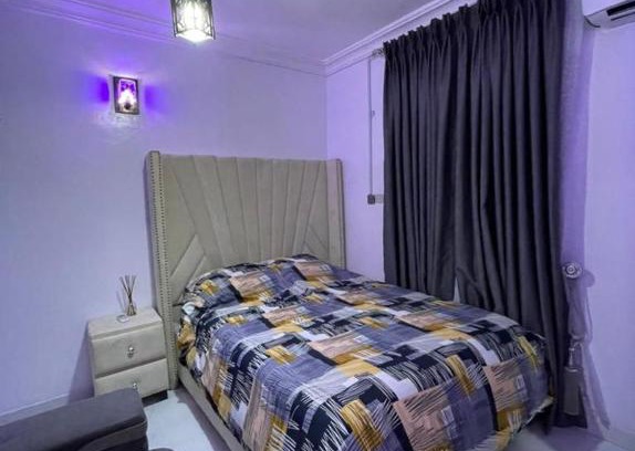 Lagos Mainland Apartment | Super decent 1bedroom apartment in Yaba, Alagomeji