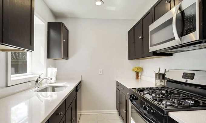 Arlington House | Super Dope Crib in the Heart of Arlington, VA!