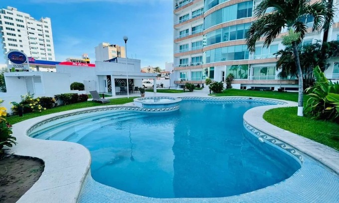 Boca del Rio Apartment | Super luxury oceanfront penthouse! Torre Catania, families welcome
