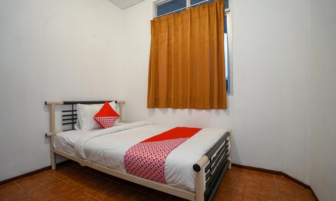 Pangkalpinang Hotel | Super OYO 1844 Bravo Residence