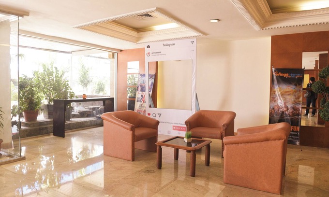 Palembang Hotel | Super OYO Collection O 166 Hotel Princess