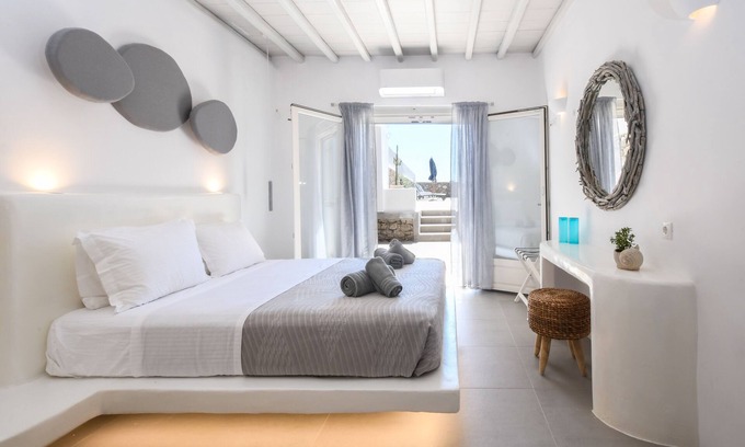 Plintri Villa | Super Paradise Luxury Villa, Private pool, complementary daily maid service