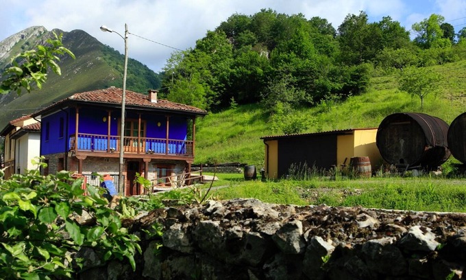 Precendi Cottage | Super Romantic apartment with Jacuzzi in the Picos de Europa.