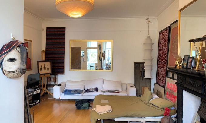 St. Johns Wood Apartment | * Super strategic NW6 Central London Location -Peacefull- Art to love &/or buy
