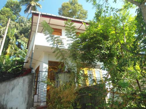 Katugastota House | SUPER SUN HOMESTAY
