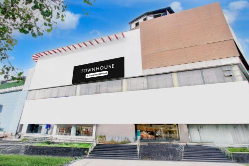 Khattalwada Hotel | Super Townhouse Kothapet Formerly Surabhi Elite