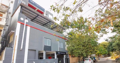 Begumpet Hotel | Super Townhouse RCC Sunrise