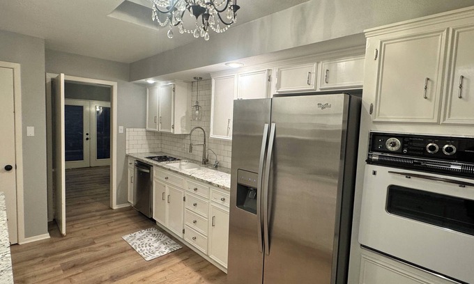 Midland House | Superb 2-bedroom house with AC in charming Midland