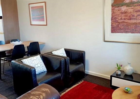 Inglewood Apartment | Superb 2 BR Apartment Minutes to CBD- Cen7