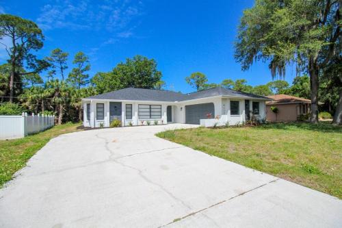 Port Charlotte House | Superb 3 BR Private Pool Home In Port Charlotte - Rising Tide