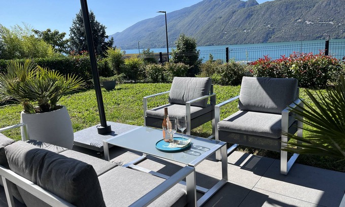Brison-Saint-Innocent Apartment | Superb apartment with wide lake view and close to the beach