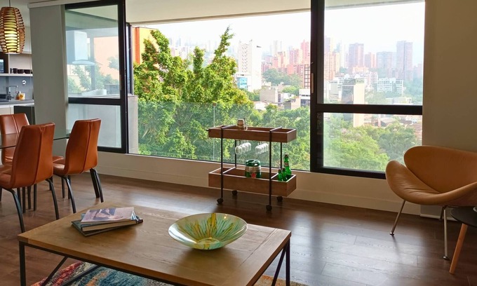 Lalinde Apartment | Superb Apt In The Center Of El Poblado, Medellín