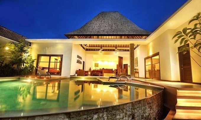 North Legian House | Superb architect-designed villa ideally located in the heart of Seminyak