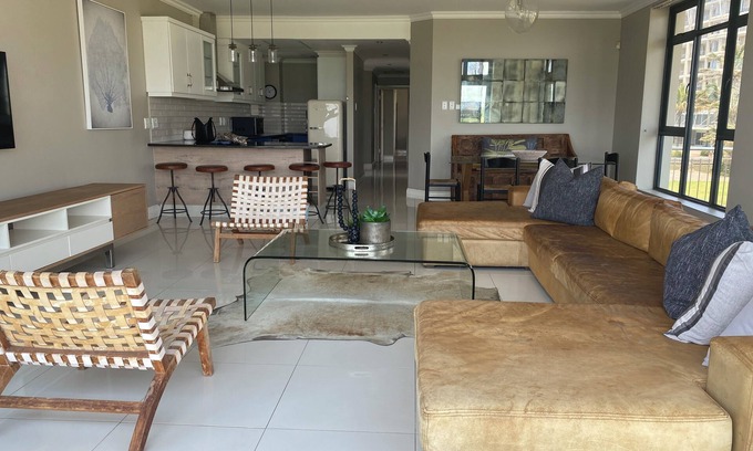 Durban Point Apartment | Superb beachside 3-bedroom apartment with WiFi in Durban