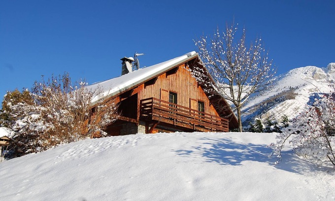 Villard-de-Lans Ski Chalet | SUPERB CHALET 14/15 PEOPLE WITH PRIVATE POOL IN VILLARD DE LANS