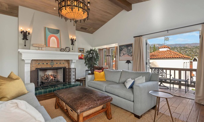 Laguna Condo | Superb La Vida Riviera 2 BD 2BA Gorgeous Riviera Views, Walk Everywhere!