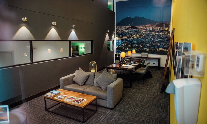 Monterrey Municipality Condo | Superb Location at Luxury Complex Nuevo Sur