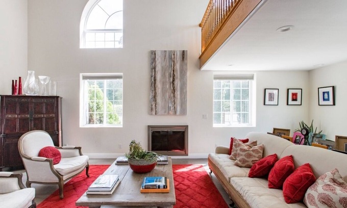 Piedmont House | Superb Location. Sunny 3700Sqf Sanctuary. Trails/Woods/Views. 20min from SF