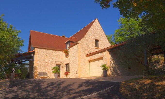 Marnac Villa | Superb prestige villa, Dordogne, in the heart of Périgord Noir, heated pool.