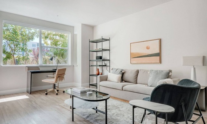 Centennial Apartment | Superb Redwood City 2BR w/Parking, Pool & Spa, nr Coffee, by Blueground