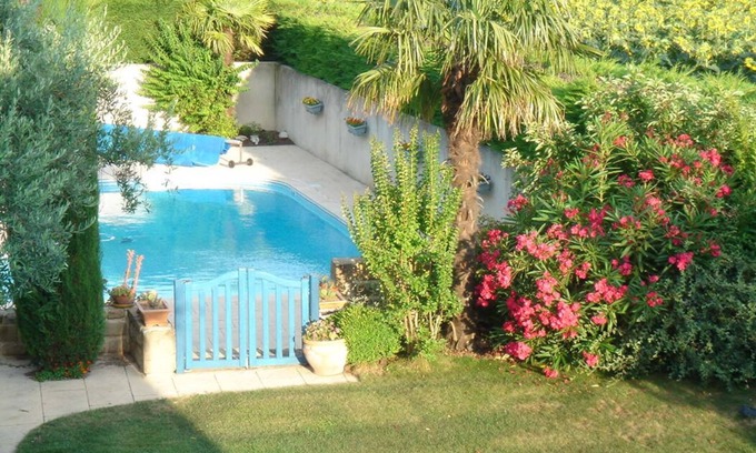 Chateauneuf-sur-Isere House | Superb villa with pool in the drome