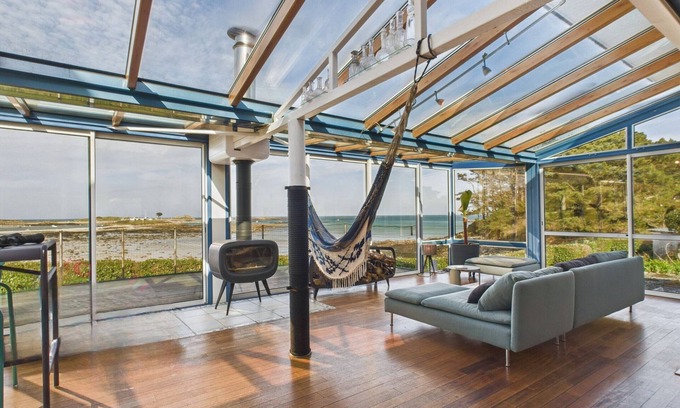 Plouguerneau Villa | Superb villa with its feet in the water