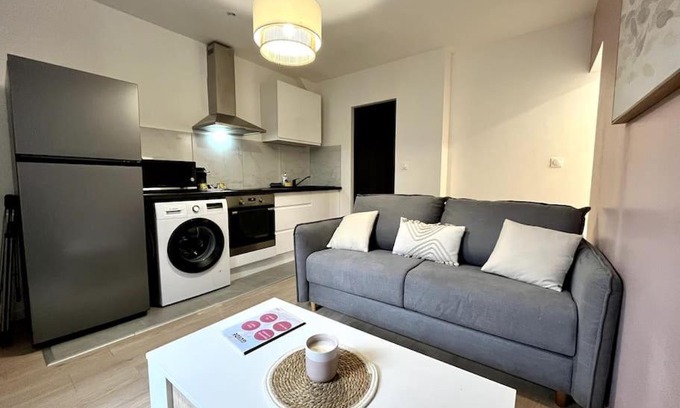 Alpes-Romans Apartment | Superbe appartement au Centre ville/Balcon