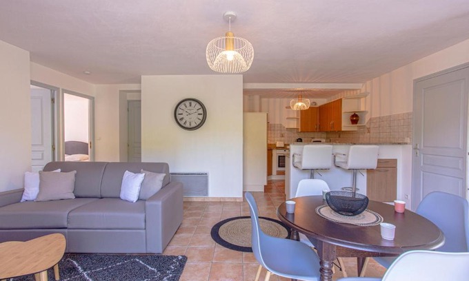 Monteils Apartment | Superbe appartement avec terrasse et vue dégagée