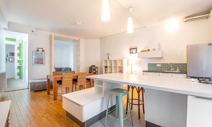 Dobree-Bon Port Apartment | Superbe Appartement Calme 85m², à deux pas du Centre