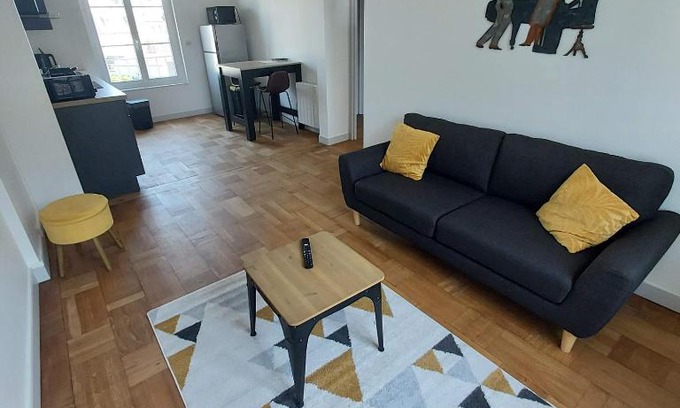 Coutances Apartment | Superbe appartement F2 refait à neuf plein centre