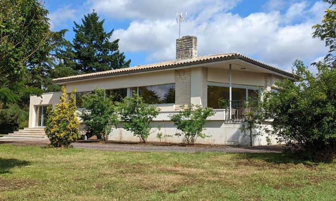 Agris House | Superbe maison avec spa privatif, jardin, animaux acceptés et Wi-Fi - FR-1-653-112