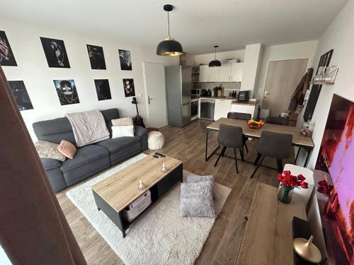 Longvic Apartment | Superbe nid douillet 42m avec balcon et parking
