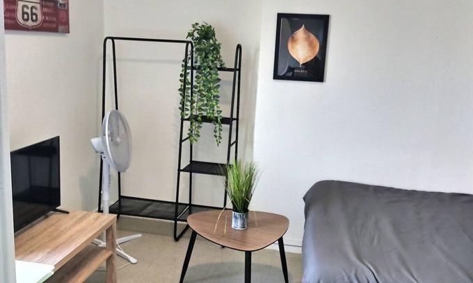 Evreux Apartment | Superbe Studio 2 Face Gare, Wifi Gratuit, Belle Vue sur Ville, Proche Commodités