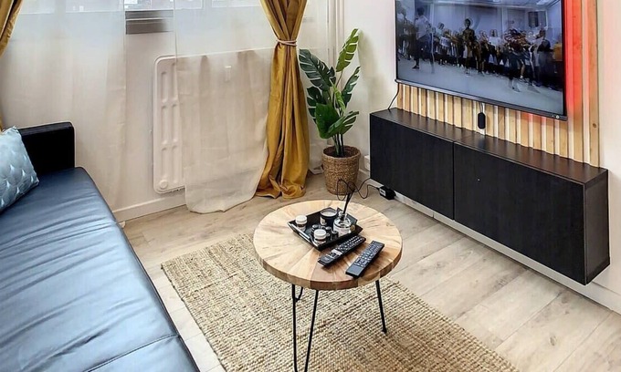 Amiens Apartment | Superbe studio cosy rénové centre-ville 2 pers