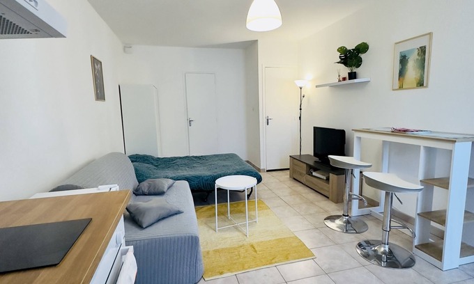 Champs-sur-Marne Apartment | Superbe Studio Proche Disney