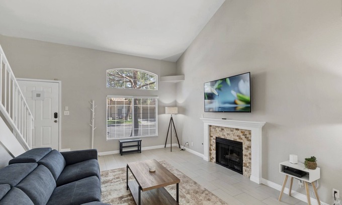 Paradise House | Superhost 5 Star ⭐ Service 2 Bedroom House in Henderson