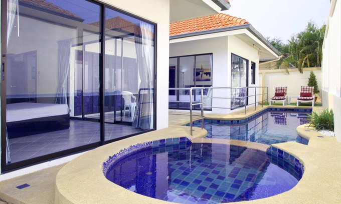 Pratumnak Hill Villa | Superior 2bdr Avoca Pool Villas 85