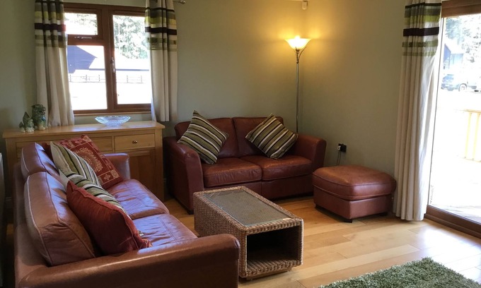 Bury St Edmunds Cabin | Superior and Spacious Log Cabin