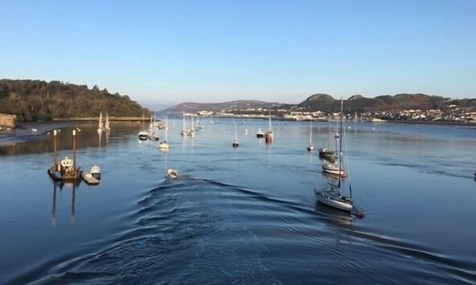 Conwy Apartment | Superior Apartment within the walls of the stunning World Heritage Site of Conwy