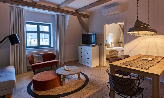 Goerlitz Apartment | Superior apartment - VIA's Appartements am Postplatz