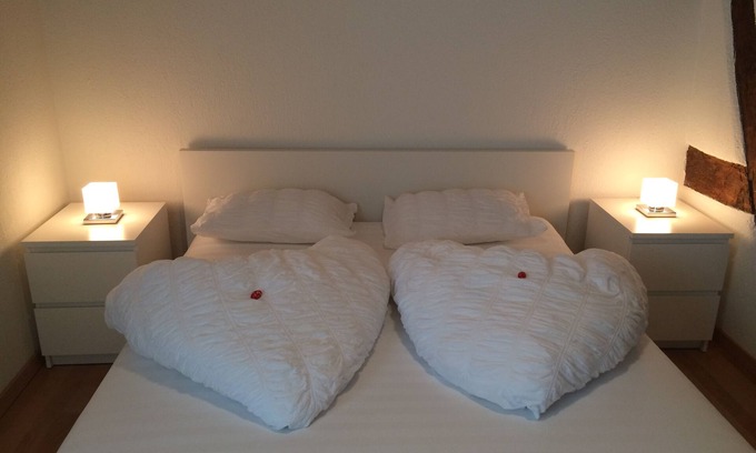 Andelfingen District House | Superior Family Apartment in old house built in 1707
