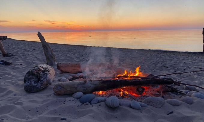 Newberry House | Superior Lakefront Located Halfway Between Tahquamenon Falls and Pictures Rocks