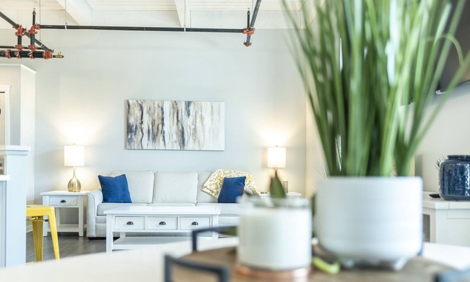 Lowell Condo | Superior Loft- Downtown - Balcony