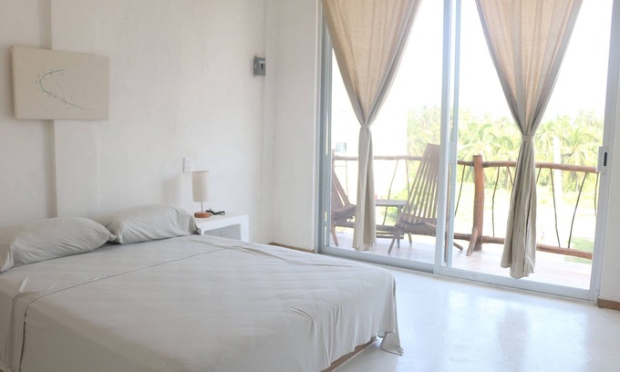Ixtapa - Zihuatanejo Hotel | Superior Queen size bedroom