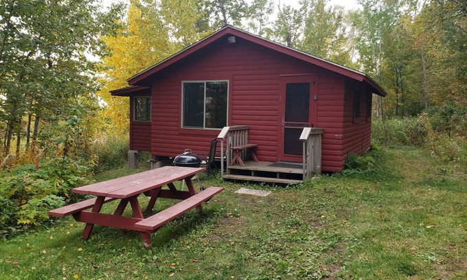 Tofte Cabin | Superior Reflections Cabin 3