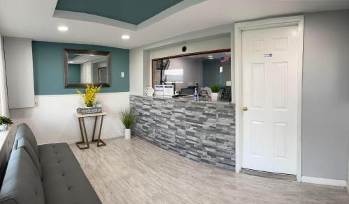 Dover Hotel | Superlodge
