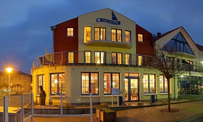 Barth House | Sur la Mer - Pension & Restaurant