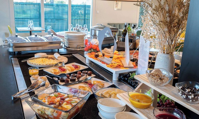 Tonnay-Charente Hotel | Sure Hotel by Best Western Rochefort-Sur-Mer