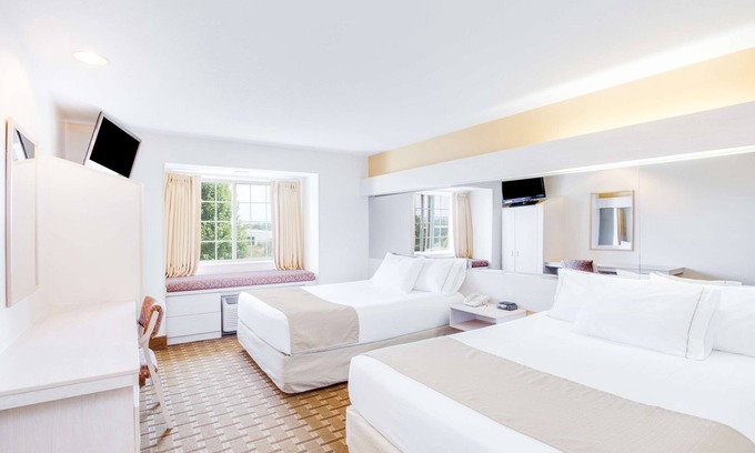 Christiansburg Hotel | SureStay Hotel by Best Western Christiansburg Blacksburg